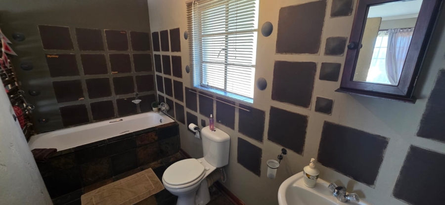 10 Bedroom Property for Sale in Potchefstroom Rural North West